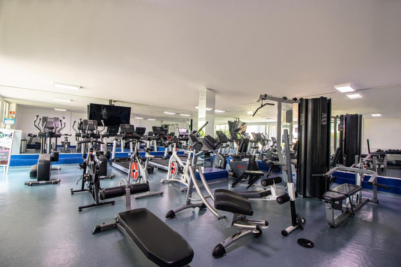 Hotel Campestre Las Camelias Pueblo Tapao Exterior photo The gym at the University of Roehampton